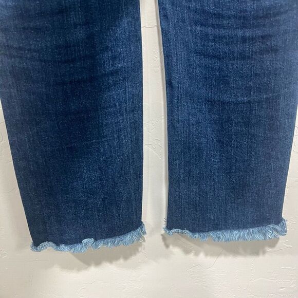Hi-Low Straight Leg Frayed Hem Denim Pants in Medium Wash - Picture 4 of 6